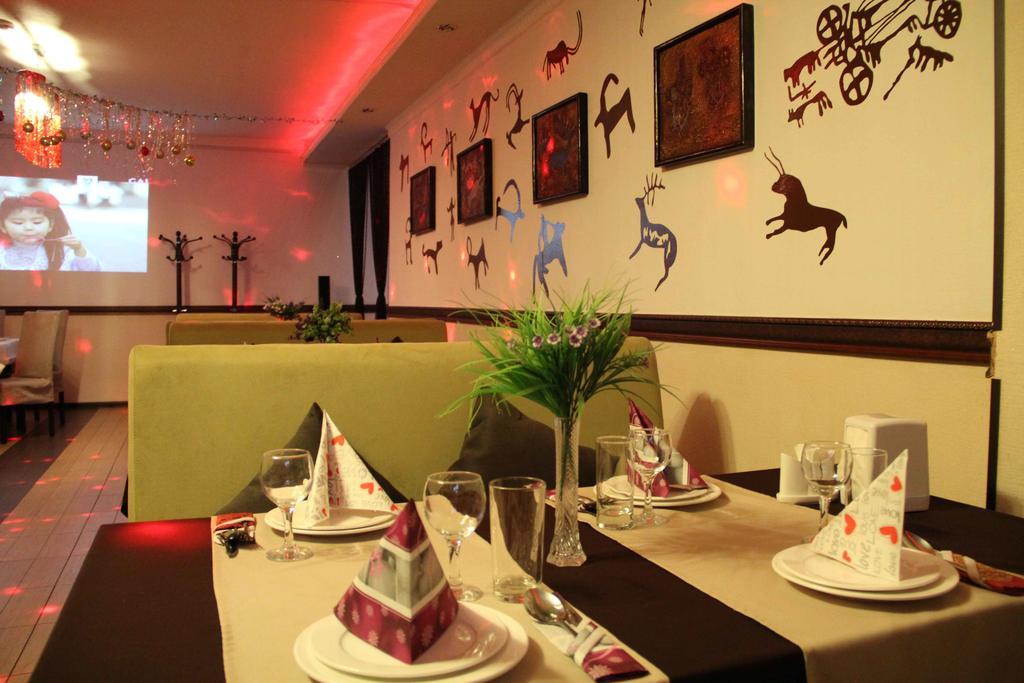 Astina Hotel Astana Bagian luar foto