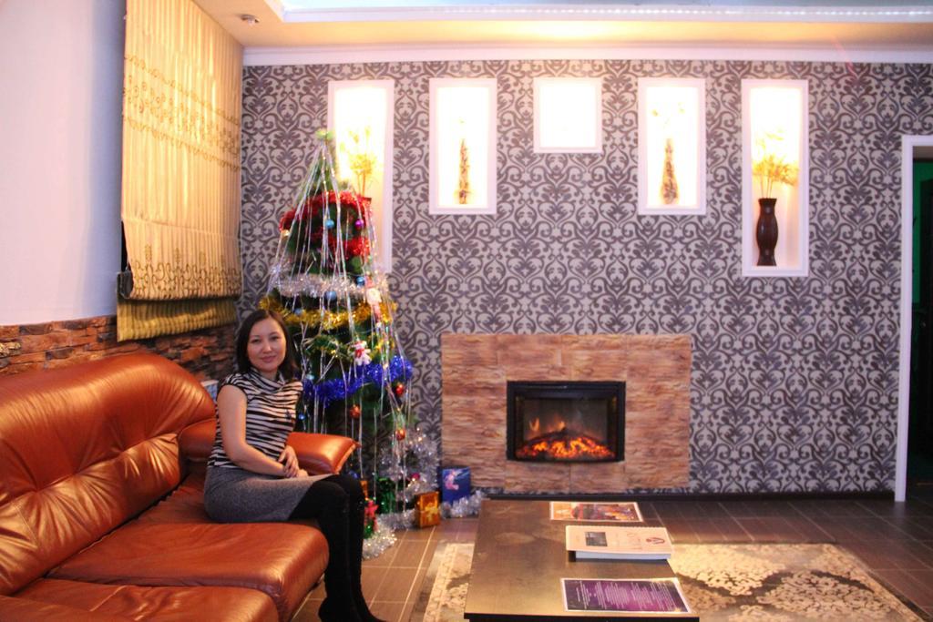 Astina Hotel Astana Bagian luar foto