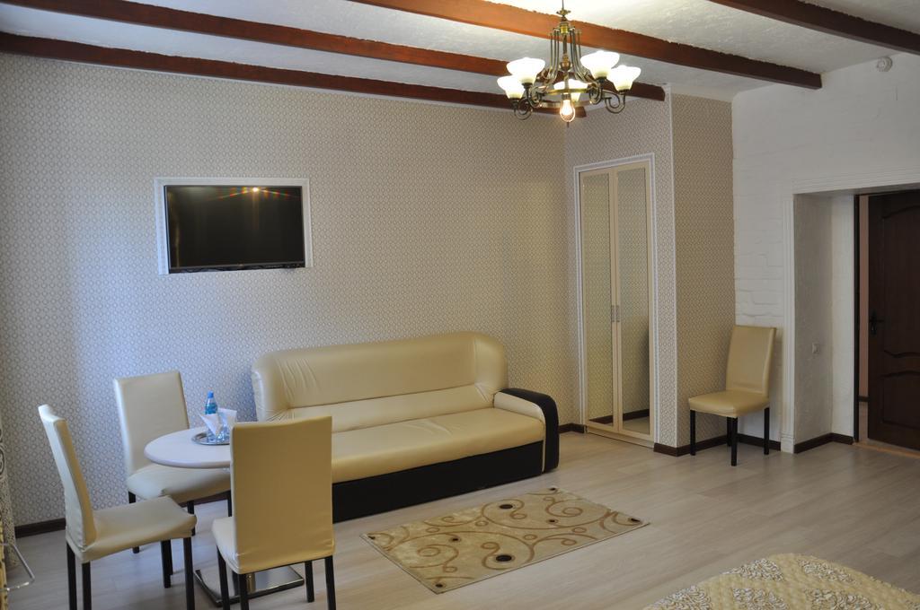 Astina Hotel Astana Bagian luar foto